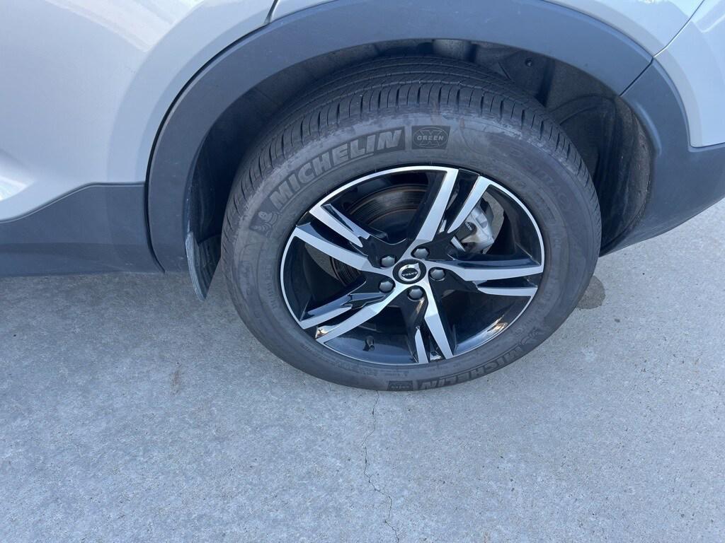 used 2025 Volvo XC40 car, priced at $31,979