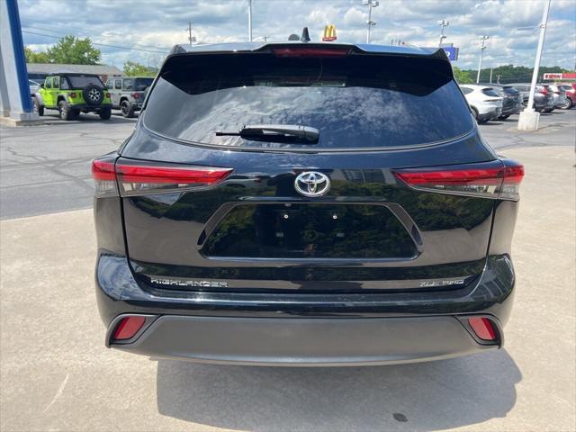 used 2022 Toyota Highlander car, priced at $35,995