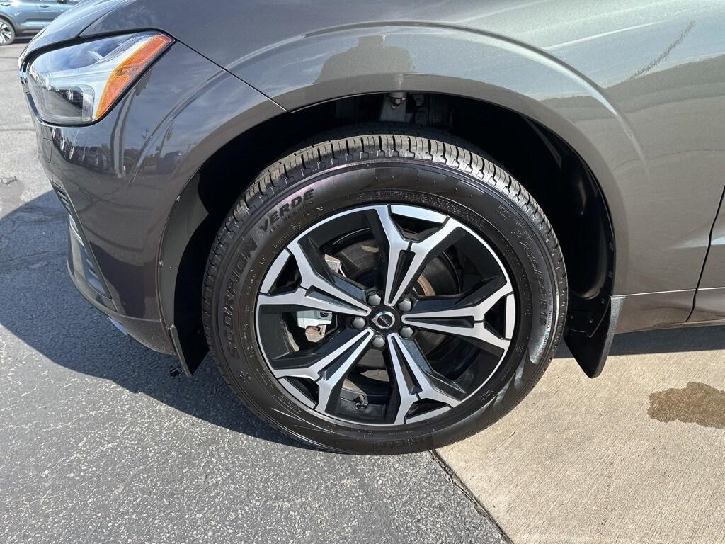 used 2022 Volvo XC60 car, priced at $32,117