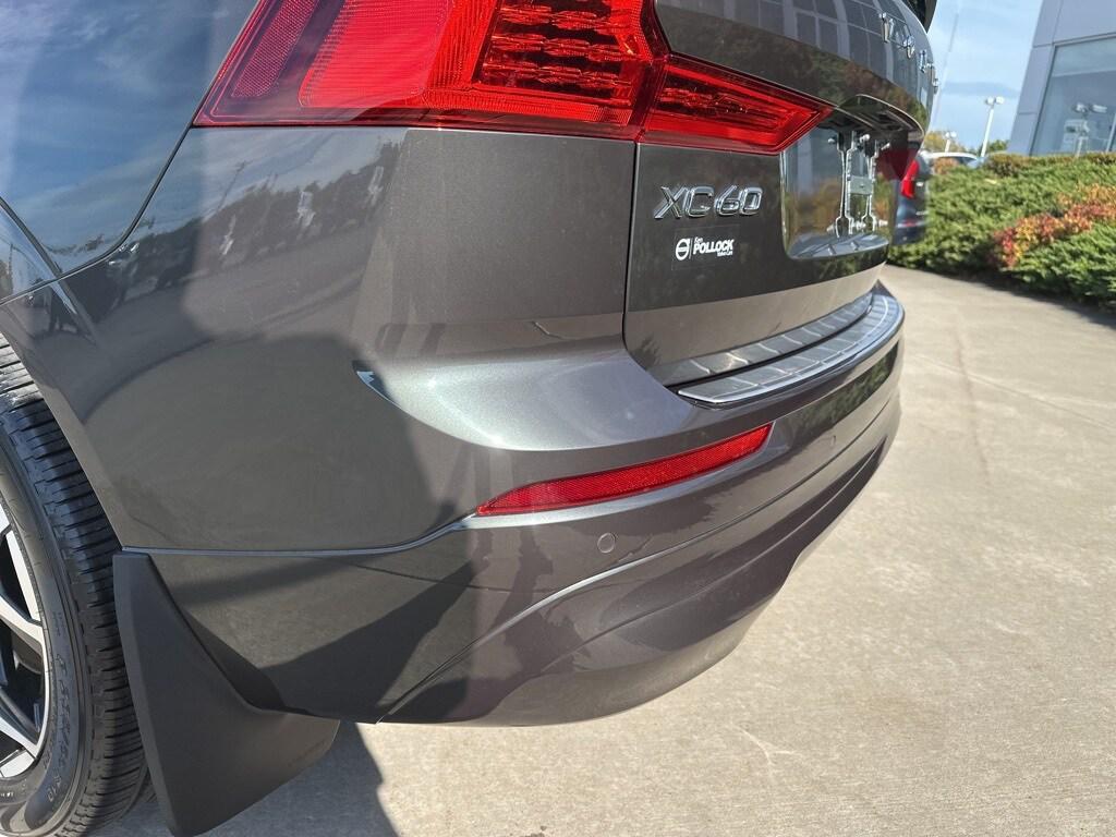 used 2022 Volvo XC60 car, priced at $32,117