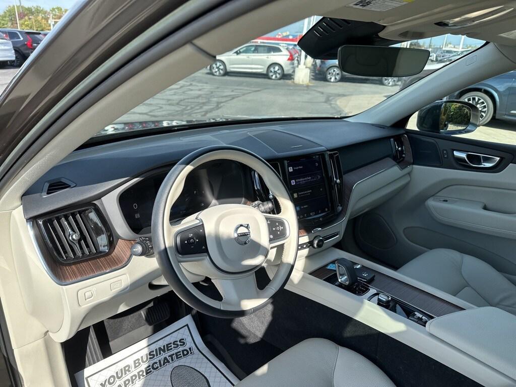used 2022 Volvo XC60 car, priced at $32,117