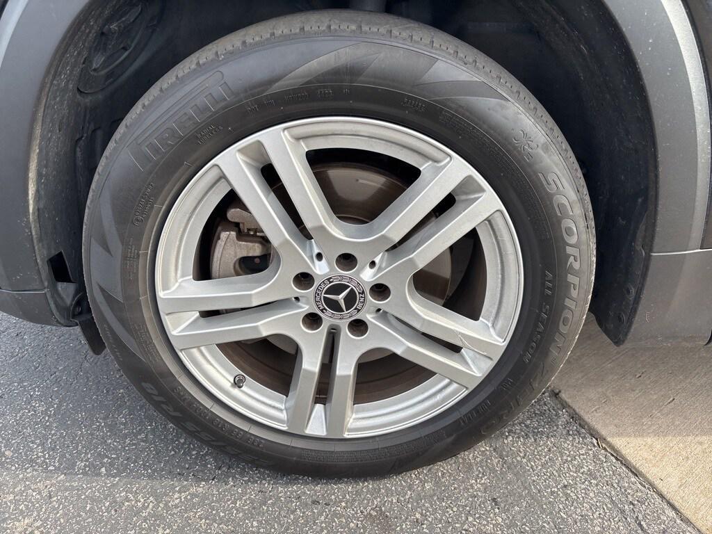 used 2020 Mercedes-Benz GLB 250 car, priced at $21,995