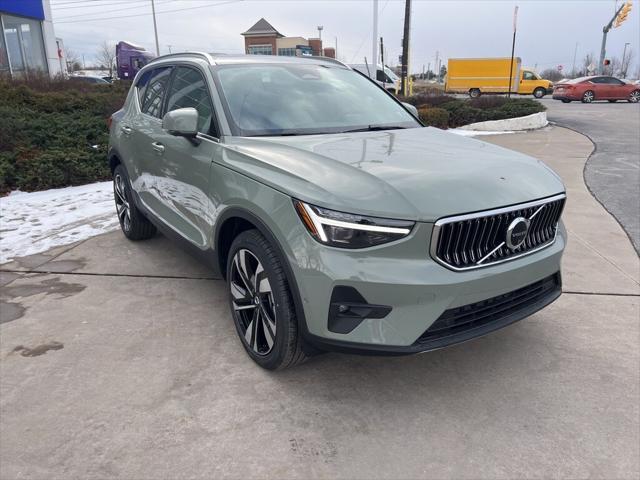 new 2025 Volvo XC40 car, priced at $53,210