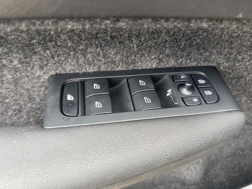 used 2025 Volvo XC40 car, priced at $35,995