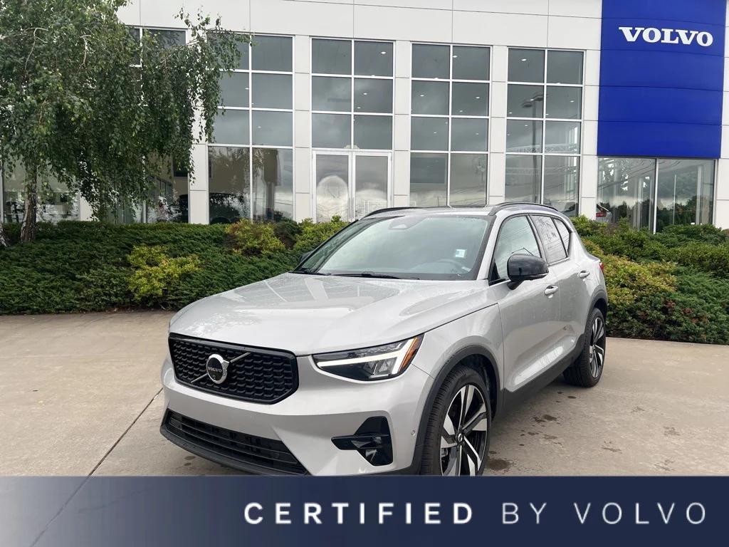 used 2025 Volvo XC40 car, priced at $35,995