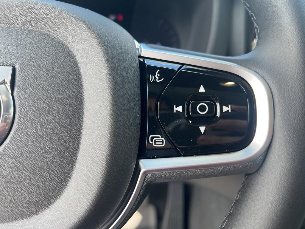 new 2026 Volvo XC60 car, priced at $57,985