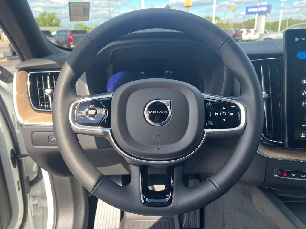 new 2026 Volvo XC60 car, priced at $57,985