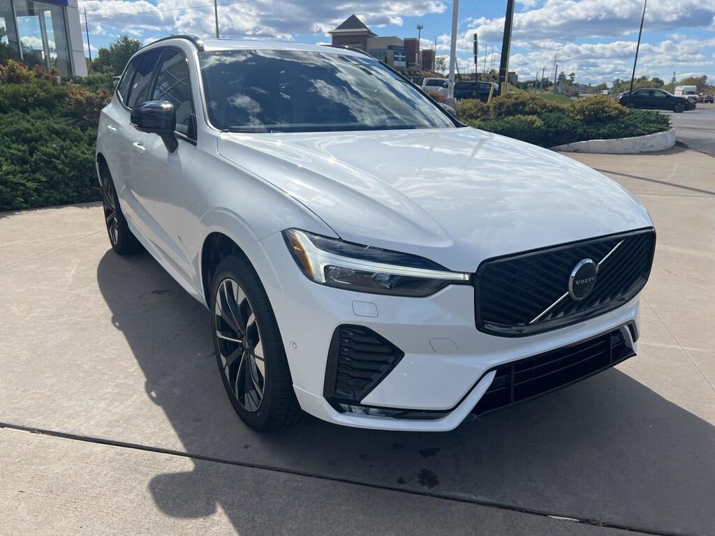 new 2026 Volvo XC60 car, priced at $57,985