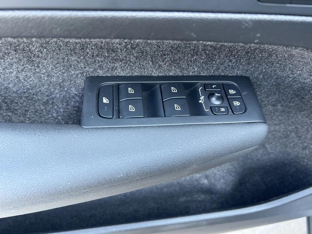 used 2025 Volvo XC40 car, priced at $32,495