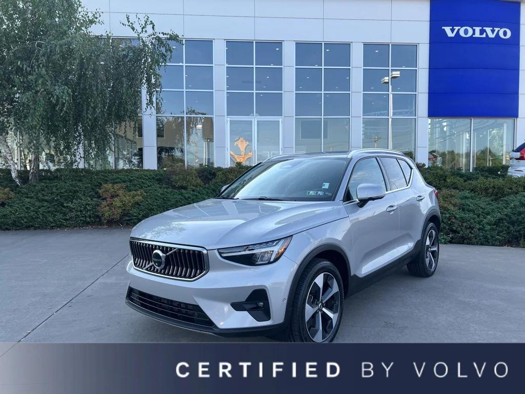used 2025 Volvo XC40 car, priced at $31,995