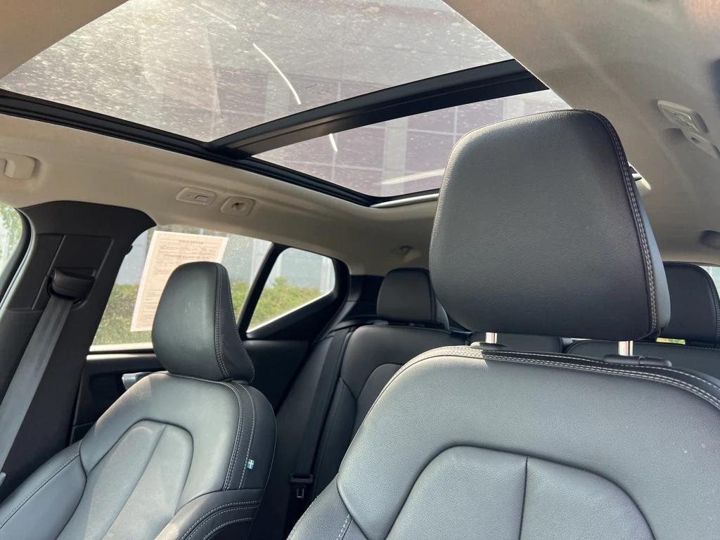 used 2025 Volvo XC40 car, priced at $33,995