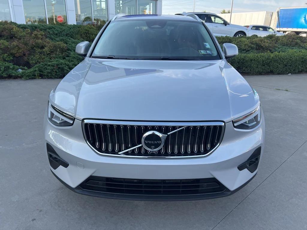 used 2025 Volvo XC40 car, priced at $32,495