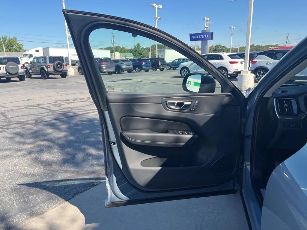 used 2023 Volvo XC60 car, priced at $34,995