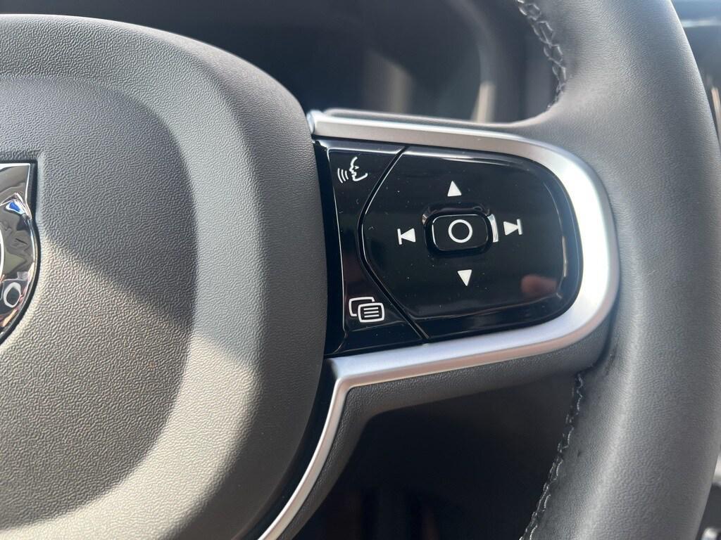 new 2025 Volvo XC60 Plug-In Hybrid car, priced at $63,800