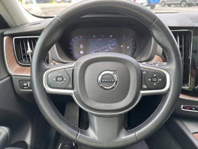used 2022 Volvo XC60 car, priced at $31,995