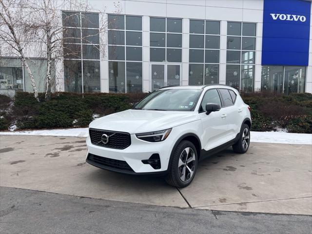 new 2025 Volvo XC40 car, priced at $48,315