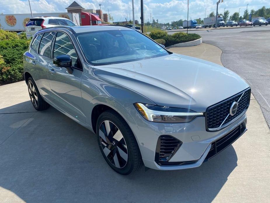 new 2025 Volvo XC60 Plug-In Hybrid car, priced at $67,425