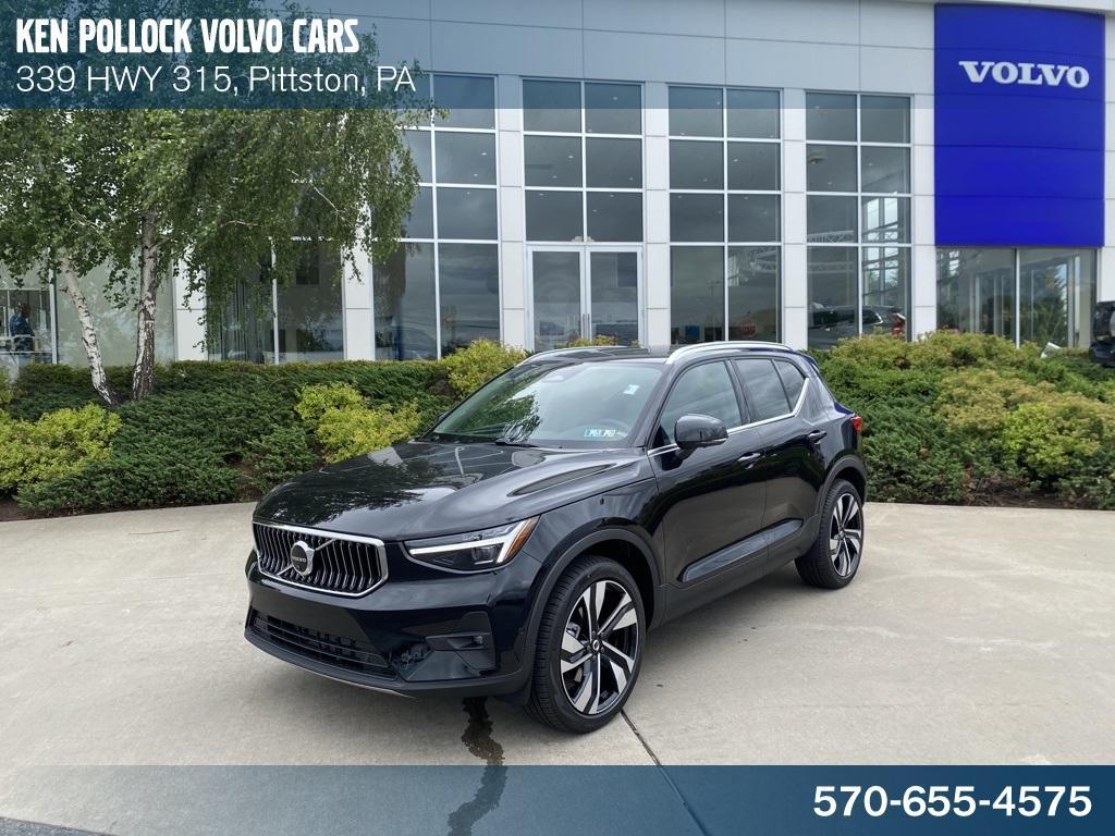 new 2025 Volvo XC40 car, priced at $51,040