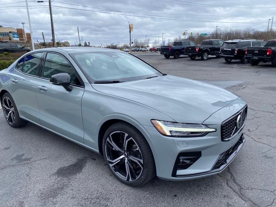 new 2024 Volvo S60 car, priced at $45,825