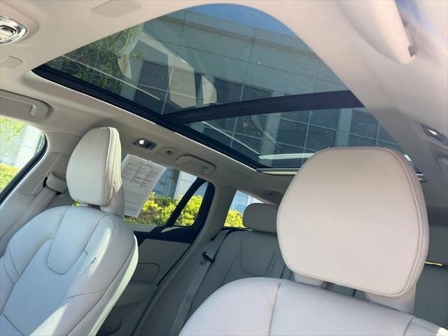 used 2022 Volvo V60 Cross Country car, priced at $32,995