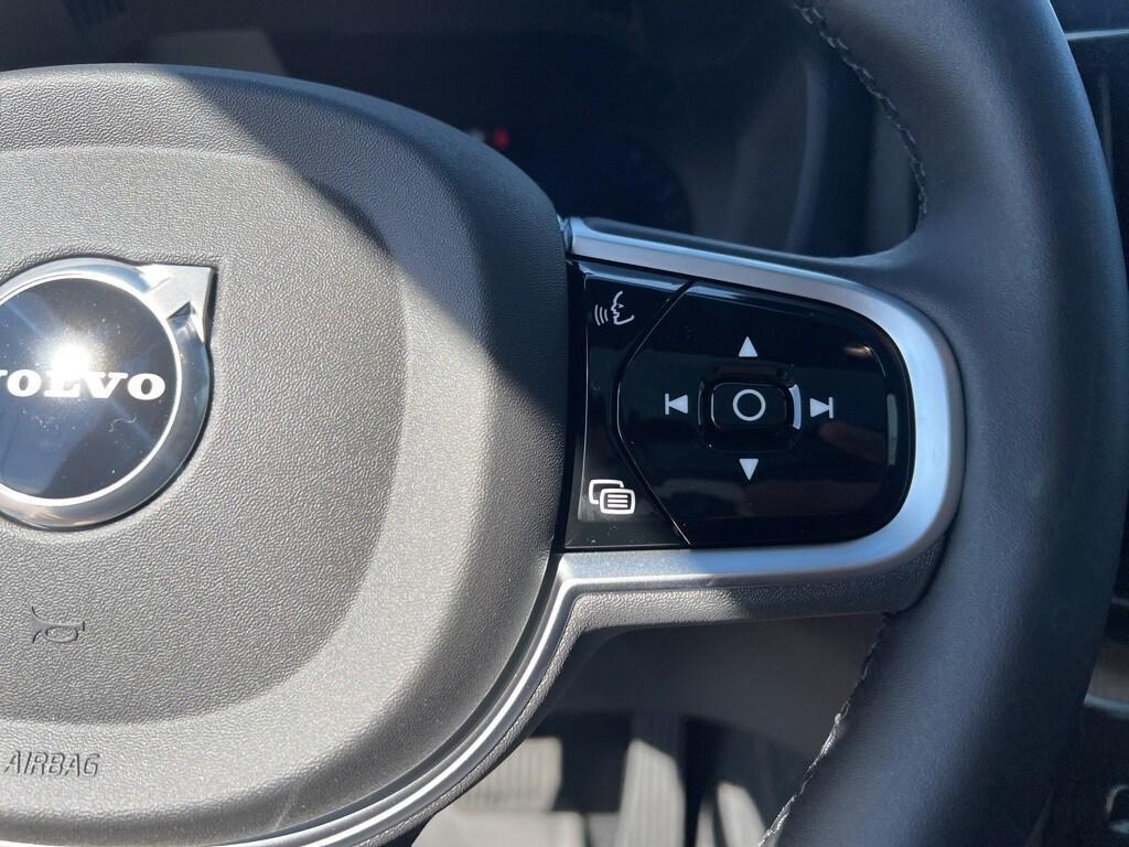 new 2026 Volvo XC60 car, priced at $57,985