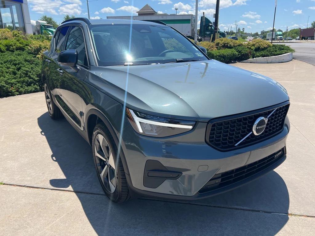 new 2026 Volvo XC40 car, priced at $46,900
