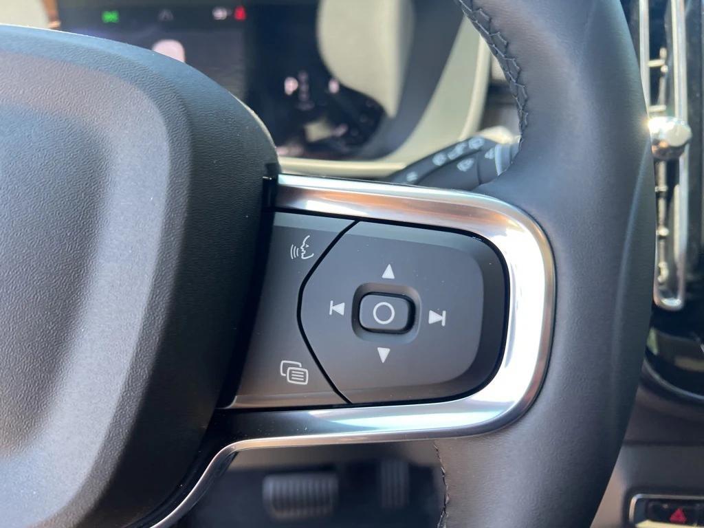 new 2026 Volvo XC40 car, priced at $46,900
