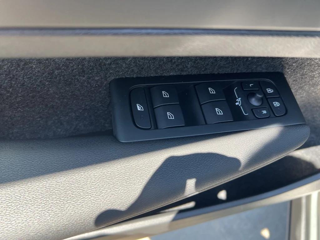 new 2026 Volvo XC40 car, priced at $46,900