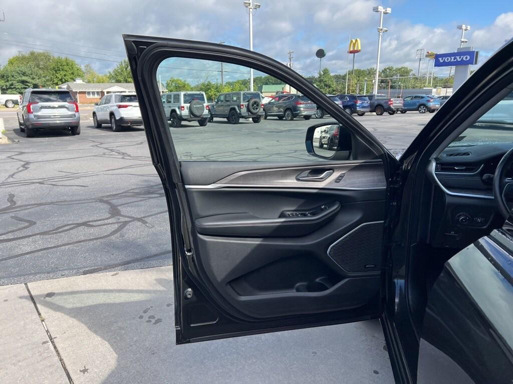 used 2021 Jeep Grand Cherokee L car, priced at $26,314