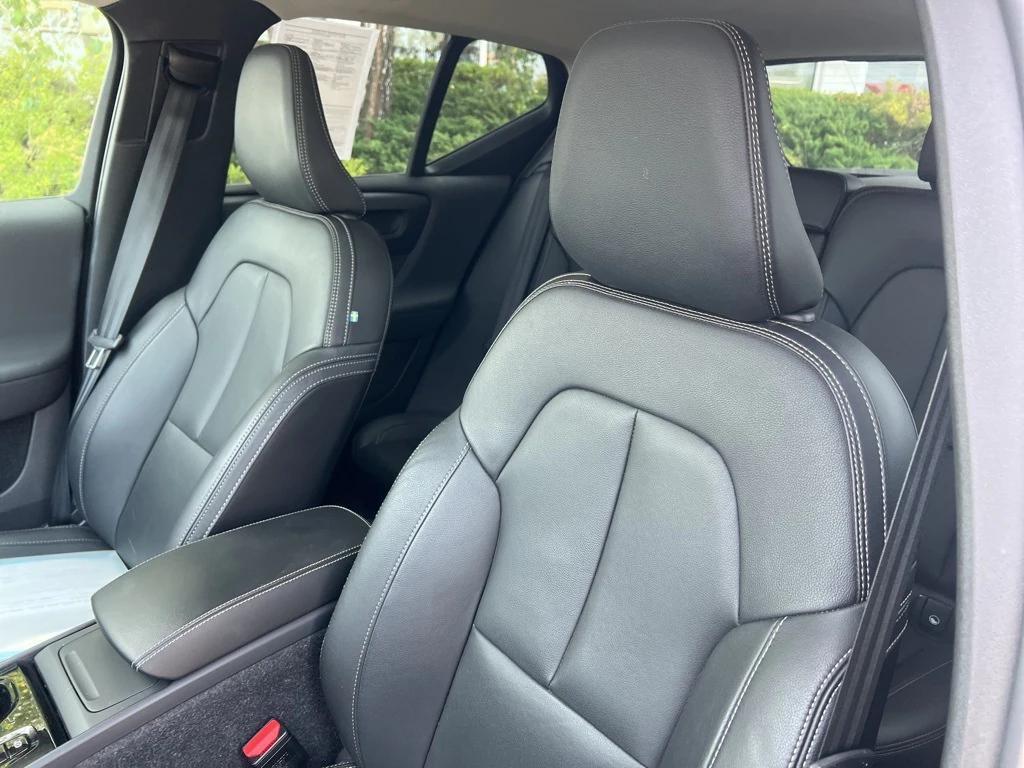 used 2025 Volvo XC40 car, priced at $35,995
