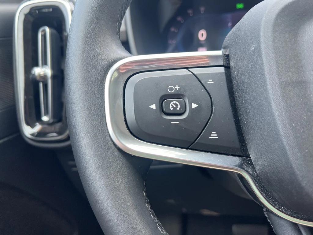 used 2025 Volvo XC40 car, priced at $35,995
