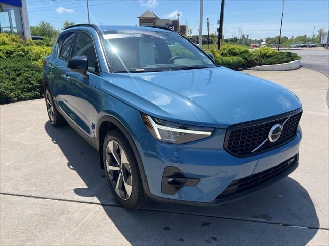 used 2023 Volvo XC40 car, priced at $32,996