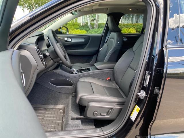 new 2025 Volvo XC40 car, priced at $50,215
