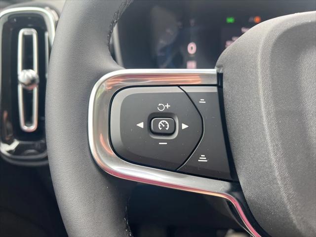 new 2025 Volvo XC40 car, priced at $49,235