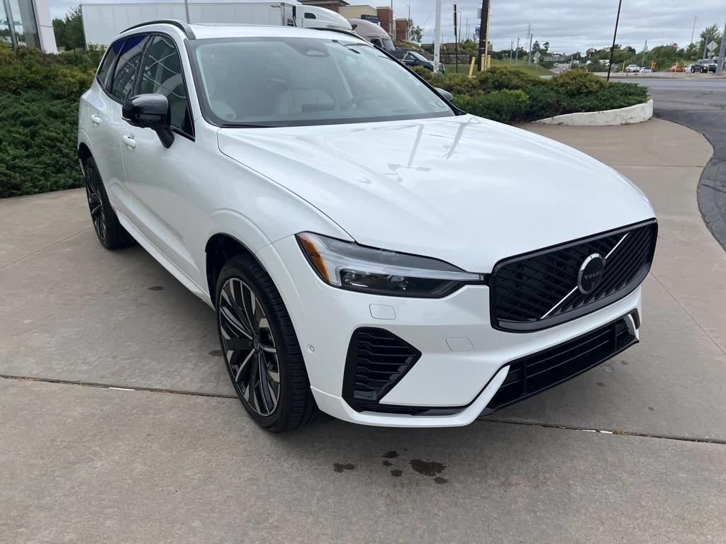 new 2026 Volvo XC60 Plug-In Hybrid car, priced at $75,235