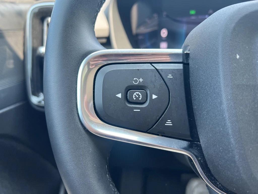 used 2025 Volvo XC40 car, priced at $35,995
