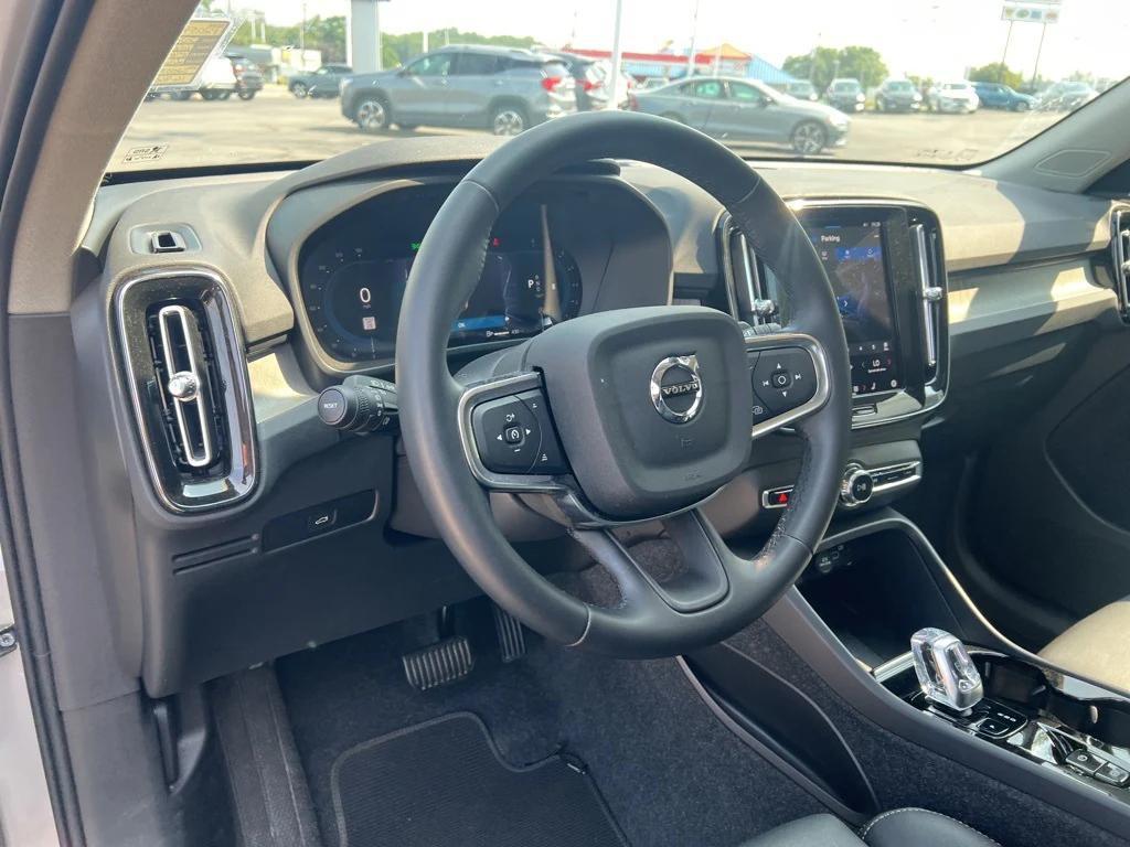 used 2025 Volvo XC40 car, priced at $35,995