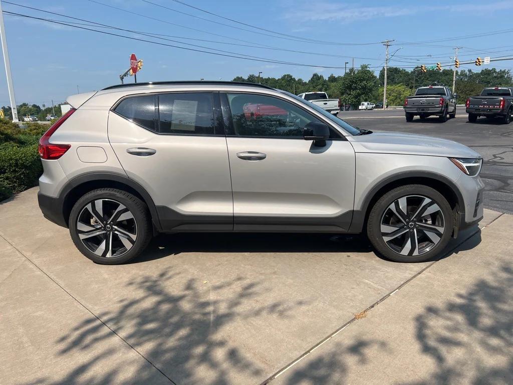 used 2025 Volvo XC40 car, priced at $35,995