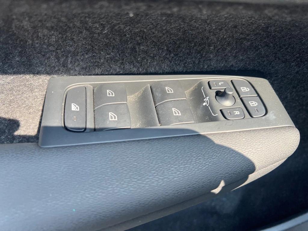used 2025 Volvo XC40 car, priced at $35,995