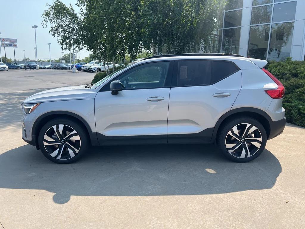 used 2025 Volvo XC40 car, priced at $35,995