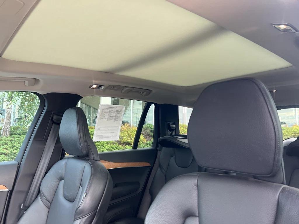 used 2022 Volvo XC90 Recharge Plug-In Hybrid car, priced at $42,995
