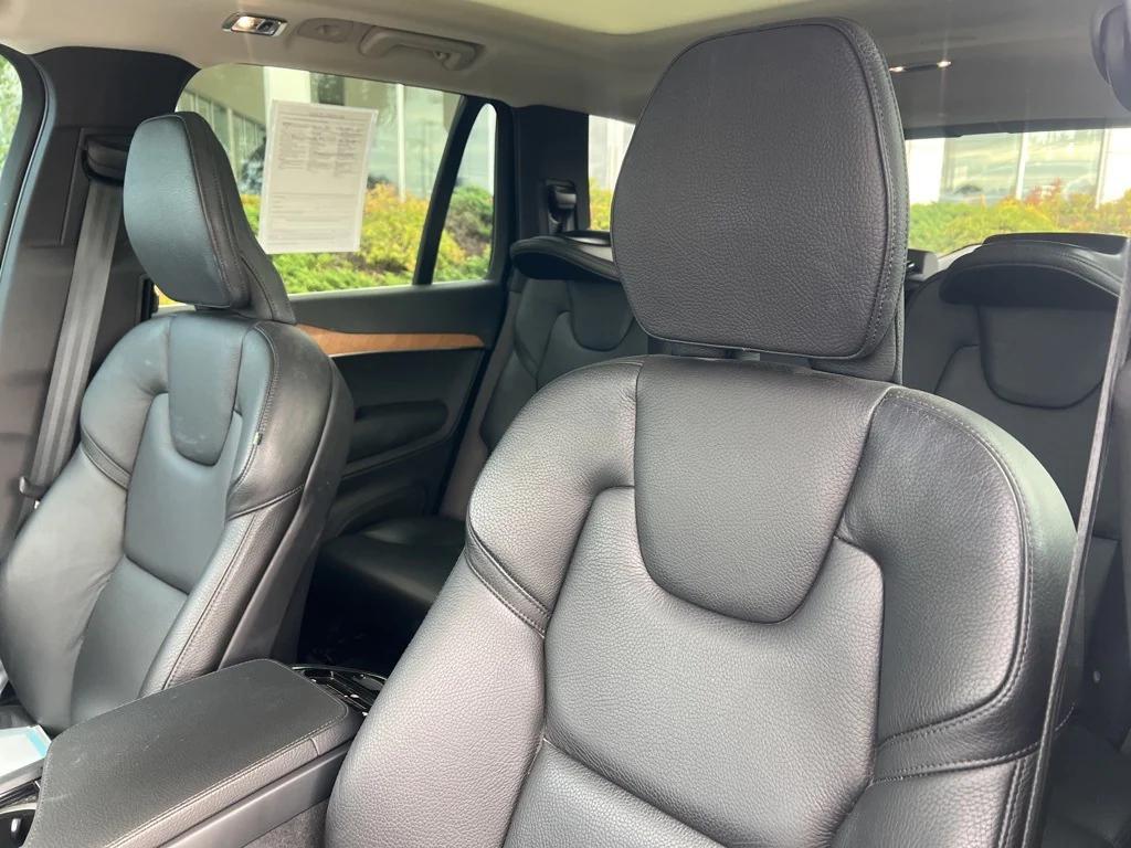 used 2022 Volvo XC90 Recharge Plug-In Hybrid car, priced at $42,995