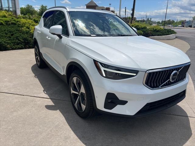 new 2025 Volvo XC40 car, priced at $48,335