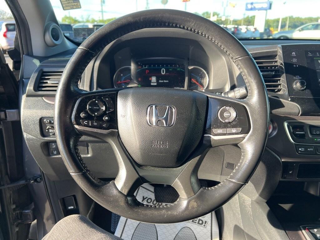 used 2021 Honda Pilot car, priced at $26,995