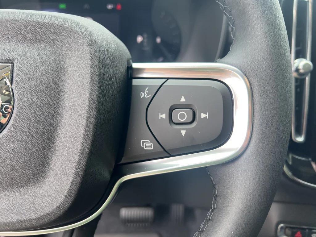 new 2026 Volvo XC40 car, priced at $48,000