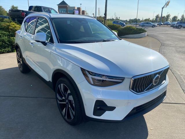 new 2025 Volvo XC40 car, priced at $51,040