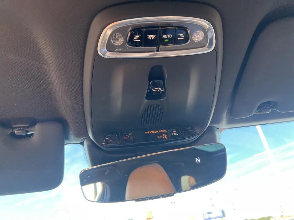 used 2018 Volvo XC60 car, priced at $19,411