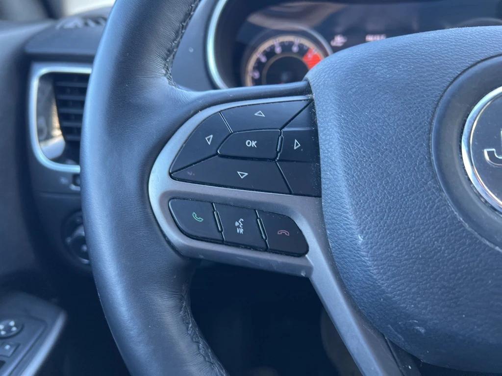 used 2019 Jeep Cherokee car, priced at $20,995