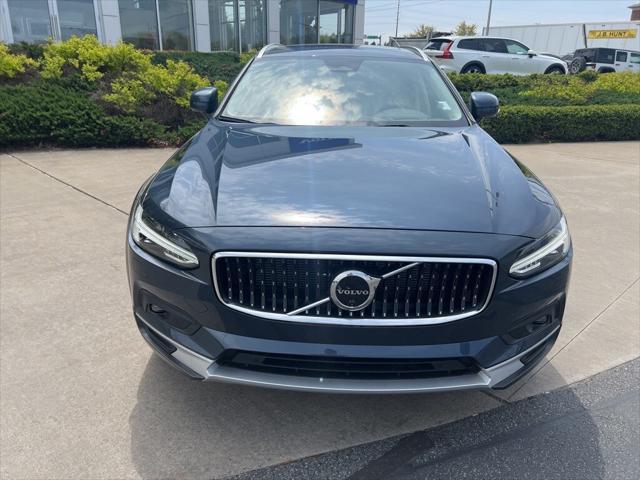new 2025 Volvo V90 Cross Country car, priced at $68,130
