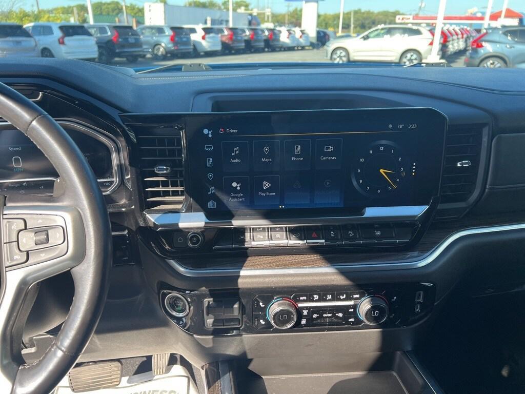 used 2022 Chevrolet Silverado 1500 car, priced at $43,995